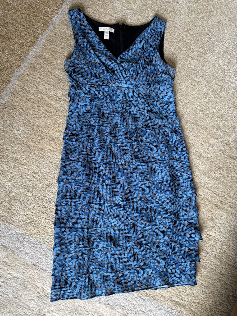 London Times Blue Leaf-Print Sleeveless Sheath Dress